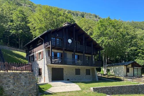 Фотографии гостевого дома 
            Chalet au Mont-Lozère - Chantegrive