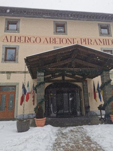 Фотографии гостиницы 
            Abetone e Piramidi Resort