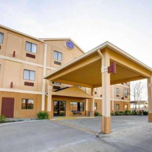 Фотографии гостиницы 
            Comfort Suites Brenham