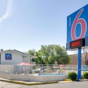 Фотографии гостиницы 
            Motel 6-Lakewood, CO - Denver