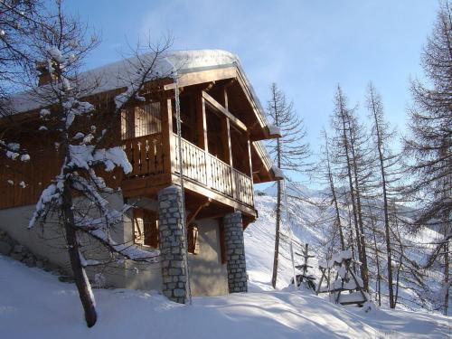 Фотография гостевого дома Cozy Chalet in Vallandry with Balcony