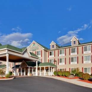 Фотографии гостиницы 
            Country Inn & Suites by Radisson, Lake George (Queensbury), NY