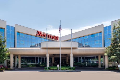 Фотография гостиницы Marriott Melville Long Island