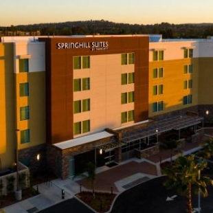 Фотография гостиницы SpringHill Suites by Marriott Irvine Lake Forest