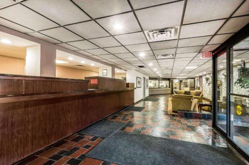 Фотография гостиницы Quality Inn & Suites Binghamton Vestal