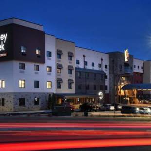 Фотографии гостиницы 
            Stoney Creek Hotel Tulsa - Broken Arrow