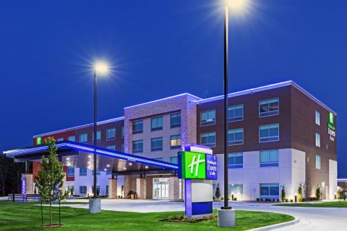 Фотографии гостиницы 
            Holiday Inn Express & Suites - Parsons, an IHG Hotel