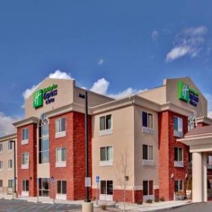 Фотографии гостиницы 
            Holiday Inn Express Hotel & Suites Albuquerque Airport, an IHG Hotel