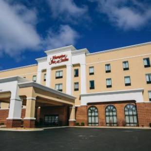 Фотографии гостиницы 
            Hampton Inn & Suites Effingham