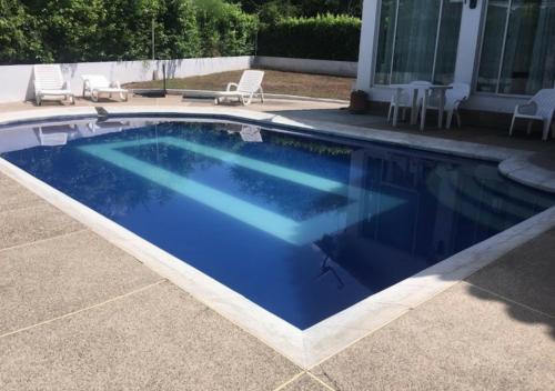 Фотографии гостевого дома 
            Casa Quinta con piscina privada Girardot