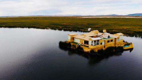 Фотографии базы отдыха 
            QHAPAQ Lago Titicaca - Perú