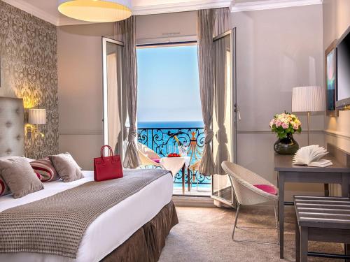 Фотография гостиницы Hôtel Le Royal Promenade des Anglais