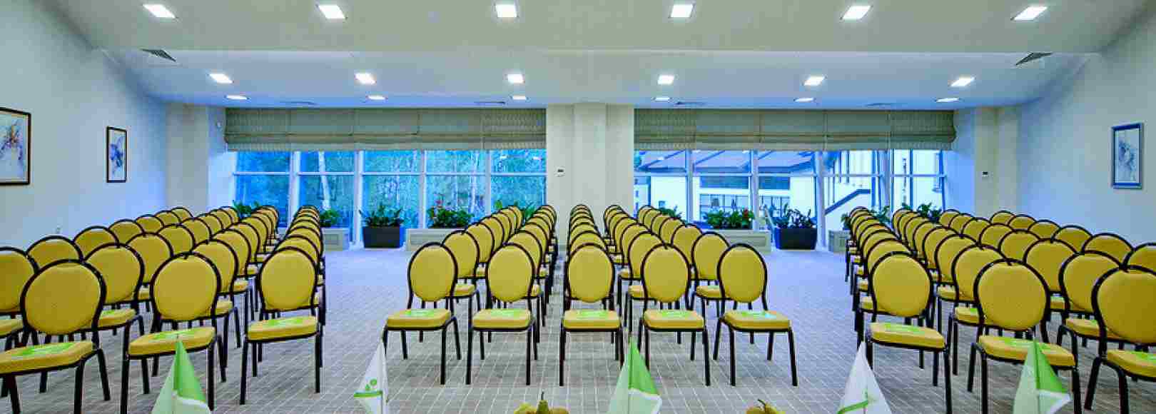 Фотография конференц-зала Конференц-зал на 105 мест