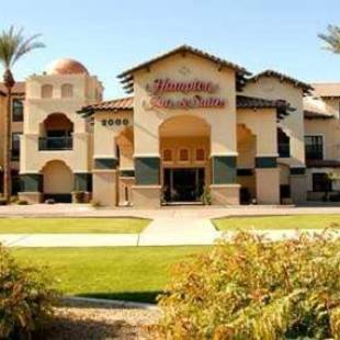 Фотографии гостиницы 
            Hampton Inn & Suites Phoenix-Goodyear