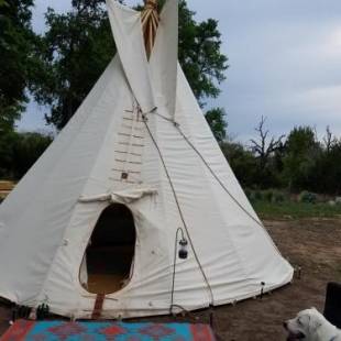 Фотографии базы отдыха 
            Al's Hideaway Tepee's