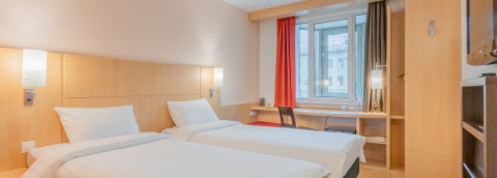 Фотография гостиницы Ибис Санкт-Петербург Центр