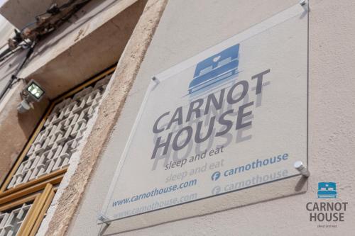 Фотография гостевого дома Carnot House