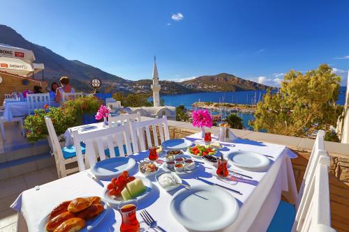 Фотография гостиницы Zinbad Hotel Kalkan