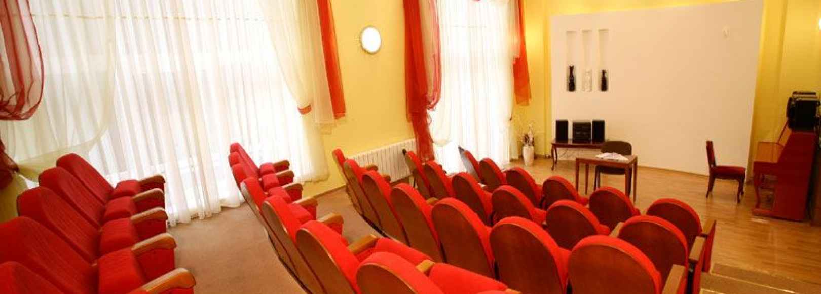 Фотография конференц-зала Актовый зал