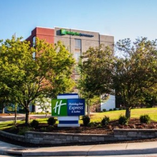 Фотография гостиницы Holiday Inn Express Blacksburg, an IHG Hotel