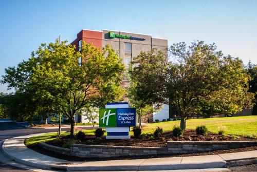 Фотография гостиницы Holiday Inn Express Blacksburg, an IHG Hotel