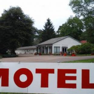 Фотографии гостиницы 
            Motel Les Broussailles