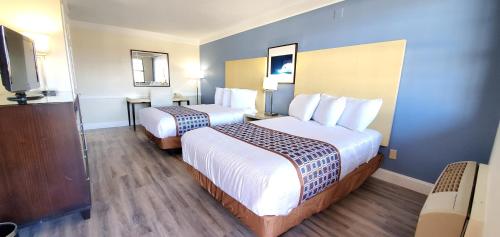 Фотография гостиницы Quality Inn -Hampton Coliseum Convention Center