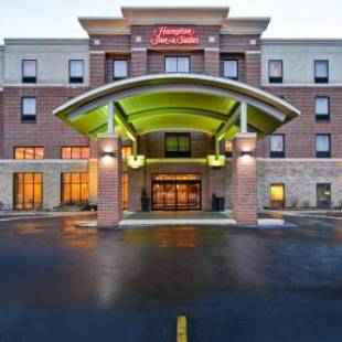 Фотографии гостиницы 
            Hampton Inn & Suites Detroit-Canton