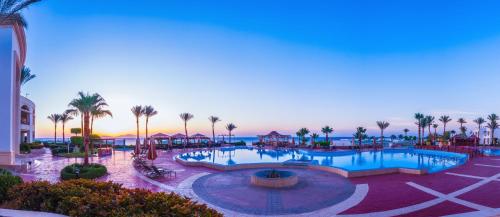 Фотографии гостиницы 
            Renaissance Sharm El Sheikh Golden View Beach Resort