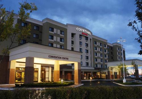 Фотография гостиницы Courtyard by Marriott Toronto Brampton