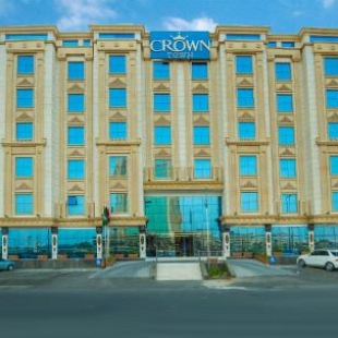 Фотография гостиницы Crown Town Hotel