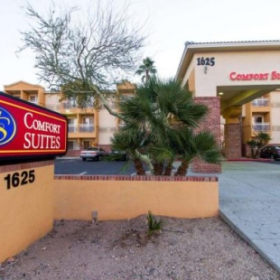 Фотография гостиницы Comfort Suites Phoenix Airport