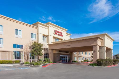 Фотография гостиницы Hampton Inn and Suites Merced