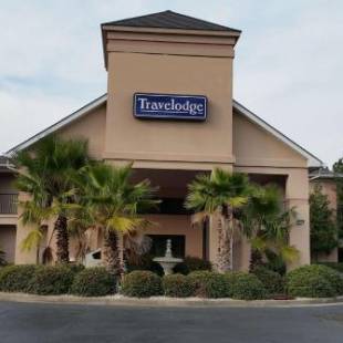 Фотографии гостиницы 
            Travelodge by Wyndham Port Wentworth Savannah Area