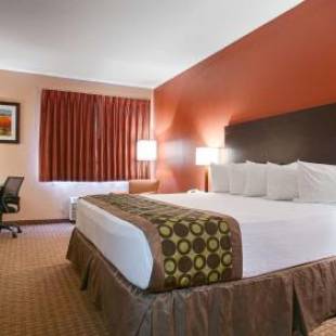 Фотографии гостиницы 
            Best Western Topeka Inn & Suites