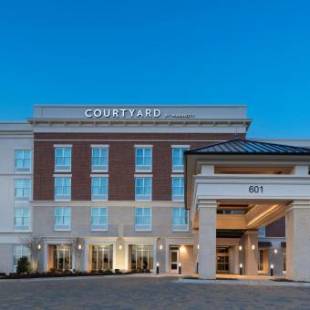 Фотографии гостиницы 
            Courtyard by Marriott Jackson Madison