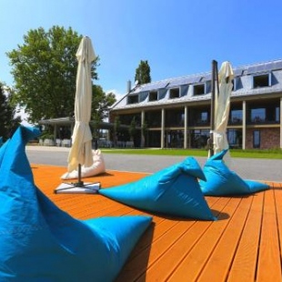 Фотография гостиницы Alsóörs Marina Hotel