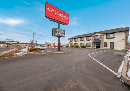 Фотография гостиницы Econo Lodge Inn & Suites Williams - Grand Canyon Area