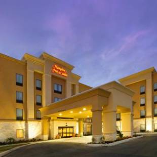 Фотографии гостиницы 
            Hampton Inn & Suites Selma-San Antonio/Randolph AFB