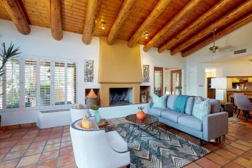 Фотография гостевого дома Boulders Villa