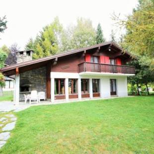 Фотографии гостевого дома 
            Spacious Chalet near Forest in Randogne