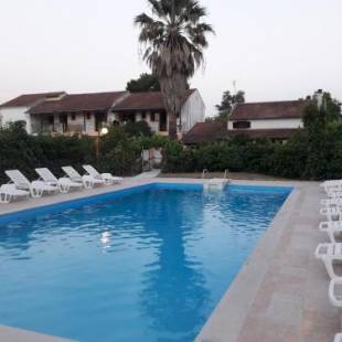 Фотографии апарт отеля
Amelia's Garden