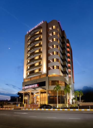 Фотографии гостиницы 
            E-RED HOTEL KUANTAN