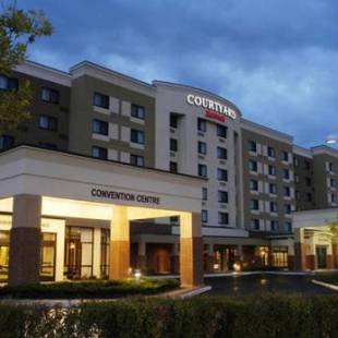 Фотографии гостиницы 
            Courtyard by Marriott Toronto Brampton