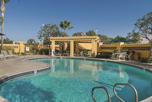 Фотография гостиницы La Quinta by Wyndham Ontario Airport