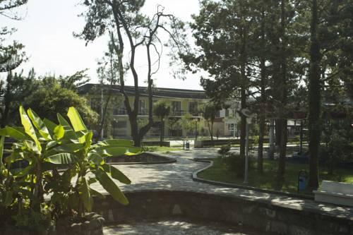 Фотография гостиницы Kobuleti Garden Inn