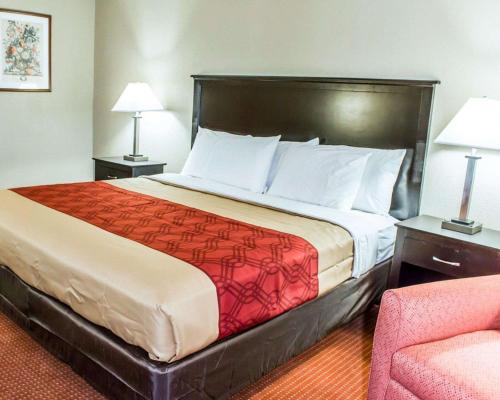 Фотография гостиницы Econo Lodge Burlington I-40