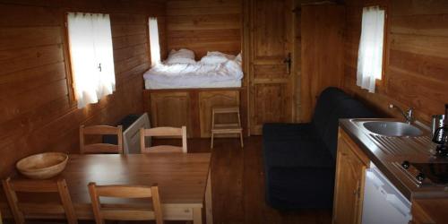 Фотография гостевого дома Propriete d'une chambre avec jardin clos a Villers Sur Mer a 1 km de la plage