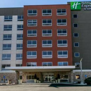 Фотографии гостиницы 
            Holiday Inn Express & Suites Jersey City North - Hoboken, an IHG Hotel