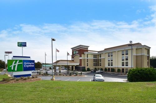Фотография гостиницы Holiday Inn Express Burlington, an IHG Hotel
